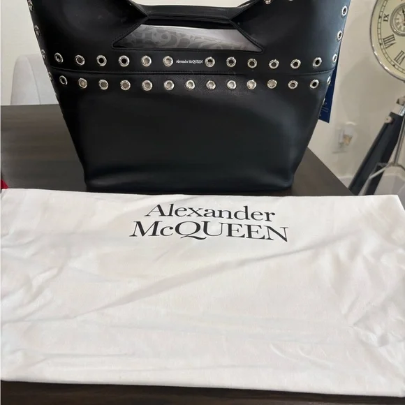 Alexander McQueen small Wow Black Leather Tote with Silver Hardware - Picture 2 of 5